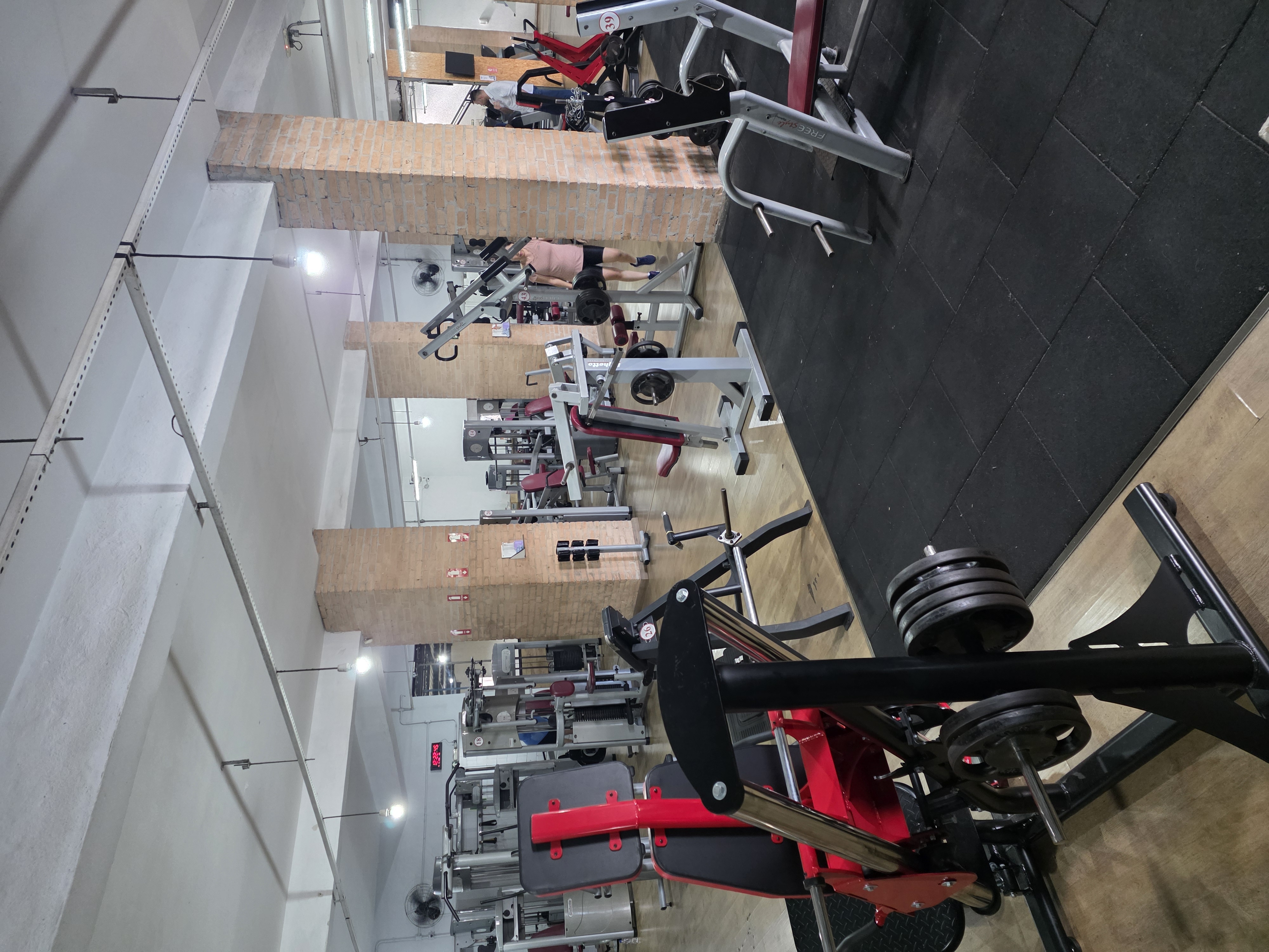 imagem interior da academia no São Bernardo